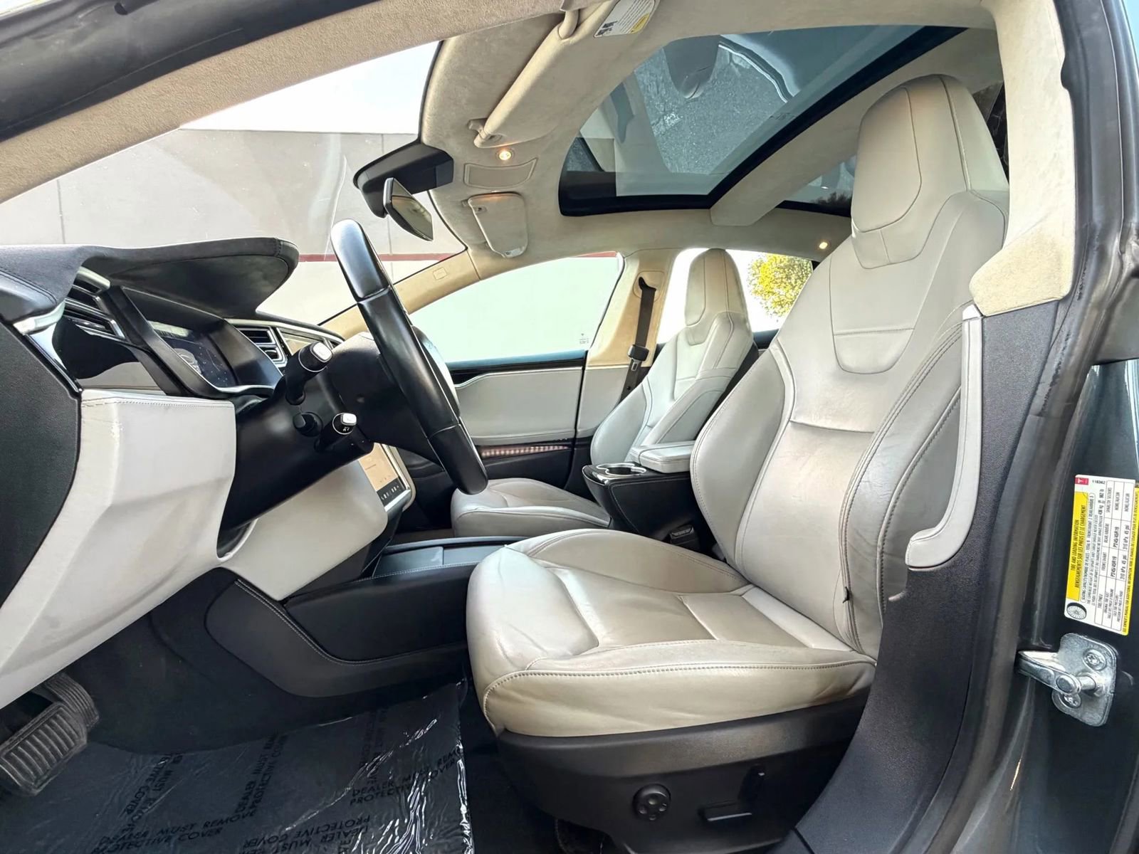 Used 2015 Tesla Model S 85 image 10