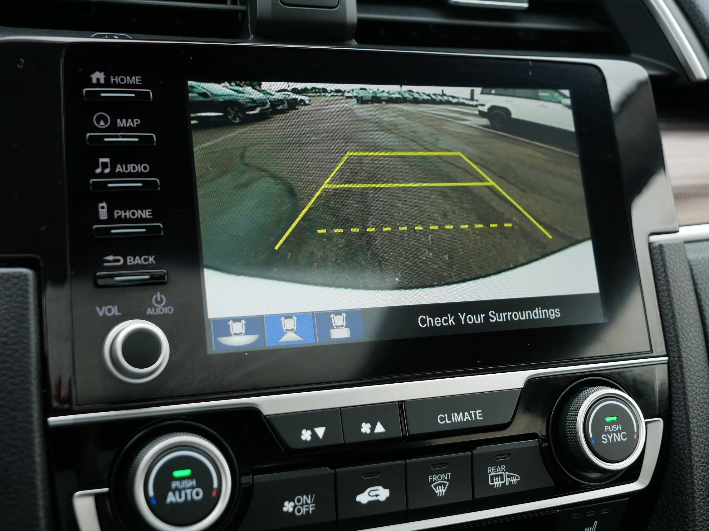 Used 2019 Honda Civic Touring image 17