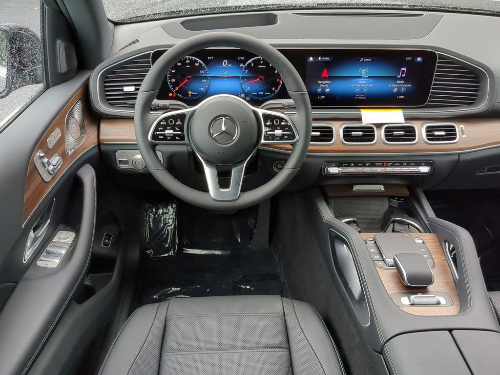 Used 2023 Mercedes-Benz GLS 450 4MATIC image 13