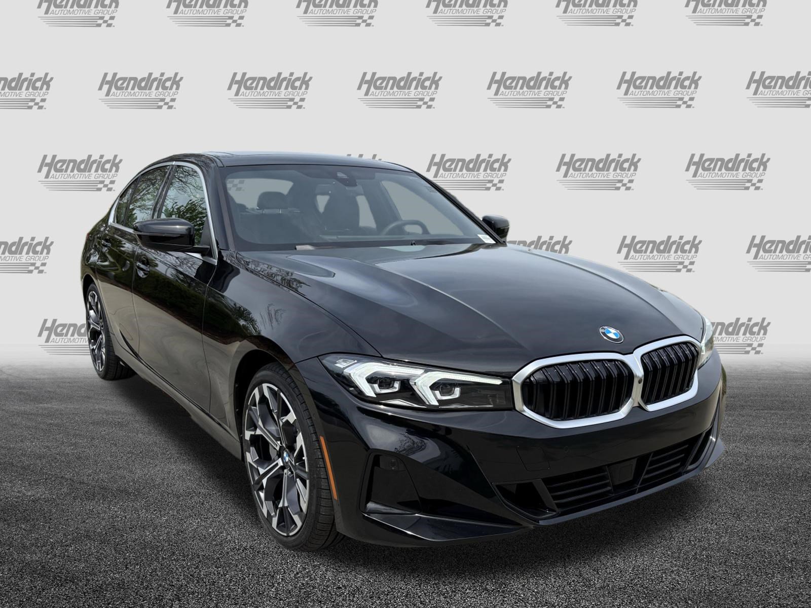 Certified 2025 BMW 330i Sedan RWD image 2
