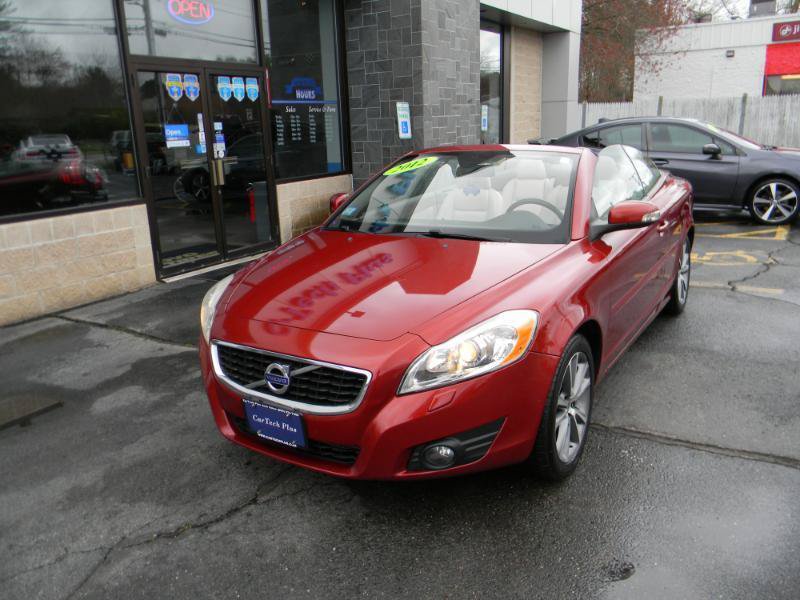 Used 2012 Volvo C70 T5 w/ Climate Pkg FWD image 4