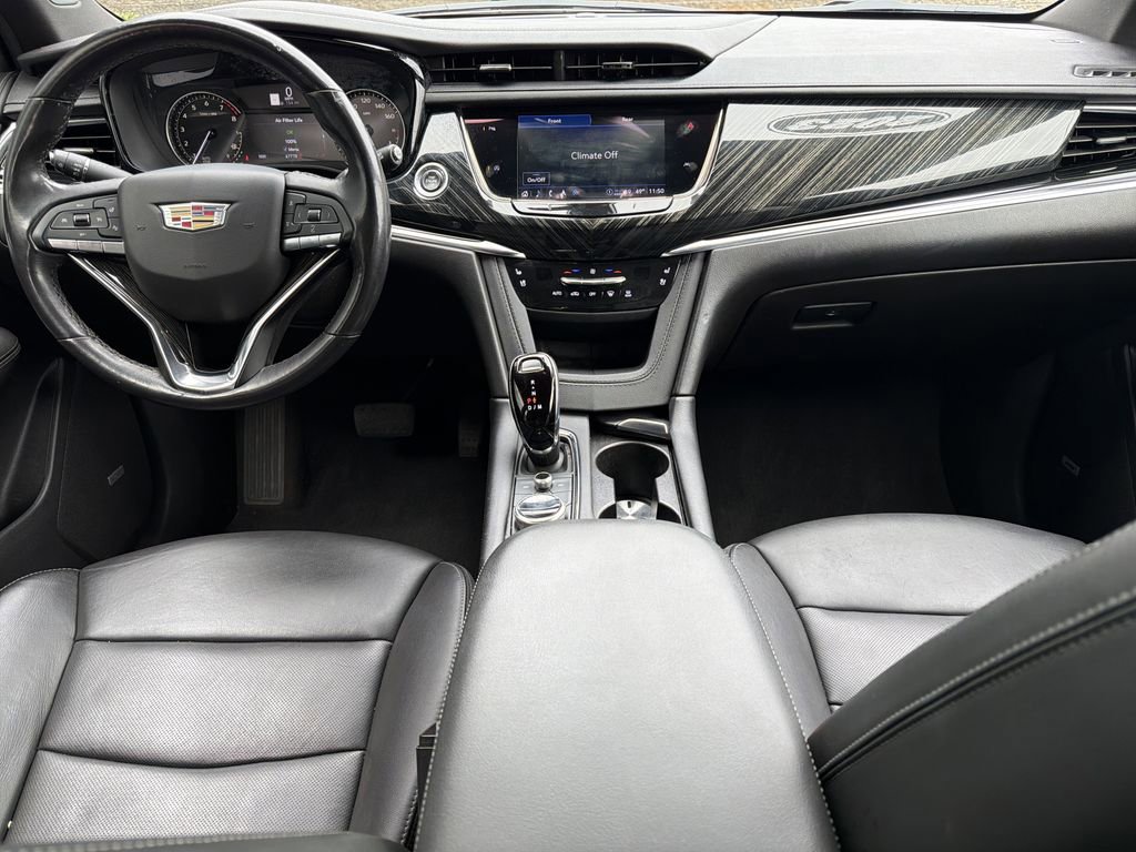 Used 2023 Cadillac XT6 Premium Luxury image 23