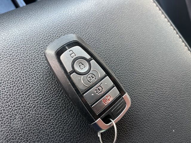 Used 2022 Ford Expedition XLT image 27