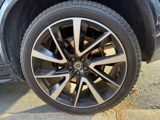 Used 2019 Volvo XC90 T6 Momentum w/ Advanced Package image 6