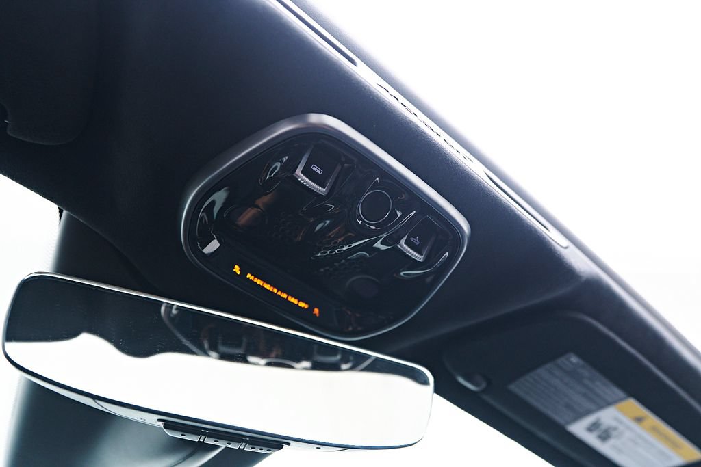 Used 2025 McLaren Artura Spider RWD image 47