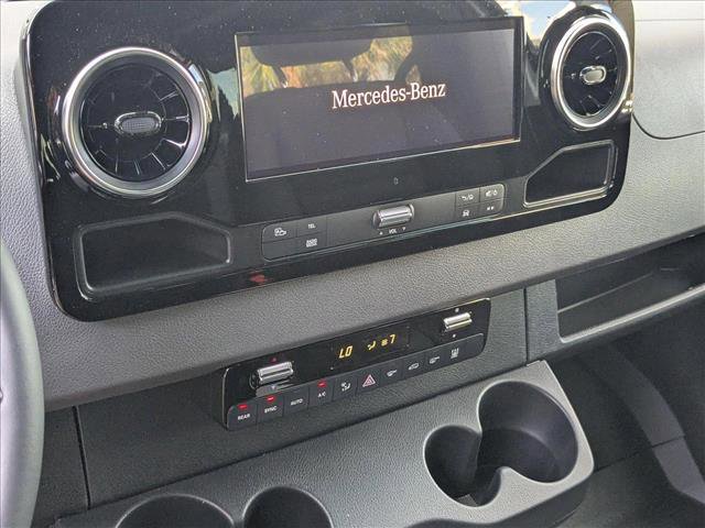 New 2025 Mercedes-Benz Sprinter 2500 image 11