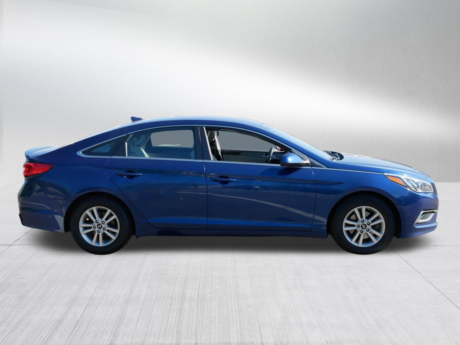 Used 2016 Hyundai Sonata SE FWD image 8