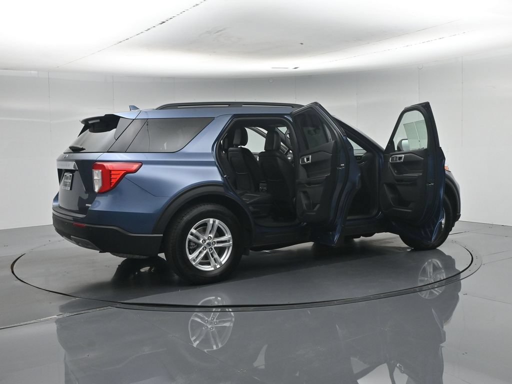 Certified 2020 Ford Explorer XLT w/ Equipment Group 202A RWD image 6