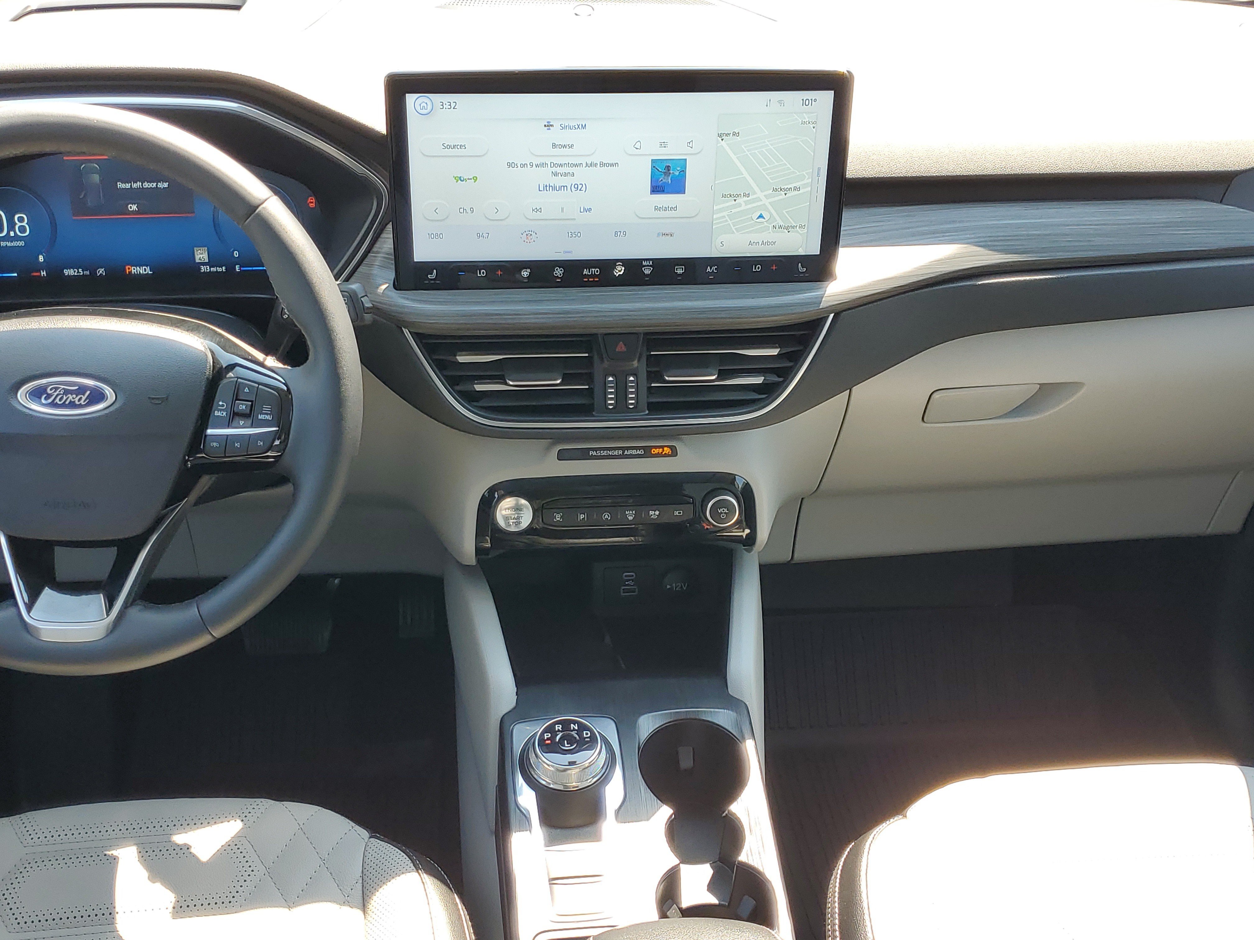 Certified 2023 Ford Escape Platinum w/ Premium Technology Package AWD/4WD image 34
