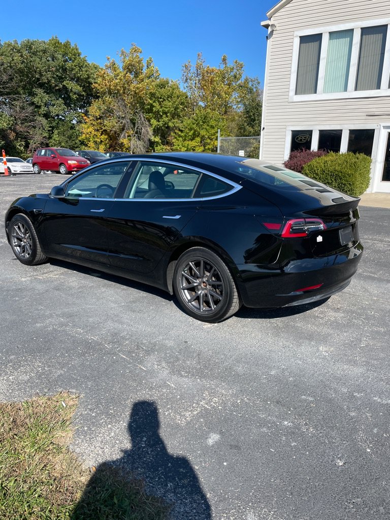 Used 2019 Tesla Model 3 Standard Range Plus RWD image 3