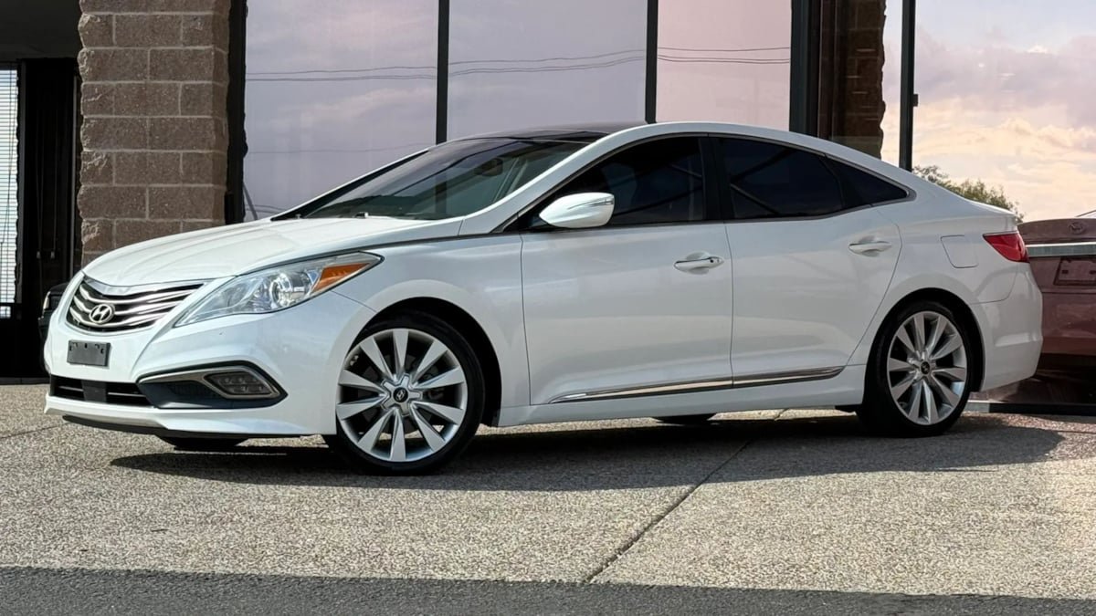 Used 2016 Hyundai Azera Limited FWD image 3