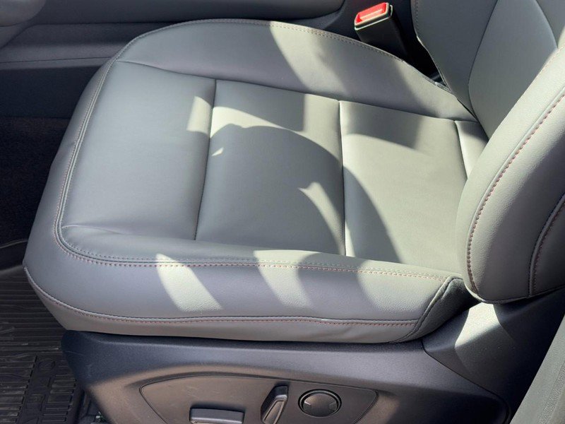 New 2026 Ford Explorer Active image 16