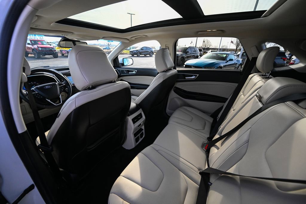 Certified 2020 Ford Edge Titanium w/ Equipment Group 301A image 22