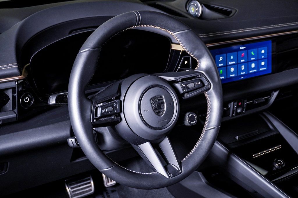 Certified 2025 Porsche Macan Turbo Electric image 19