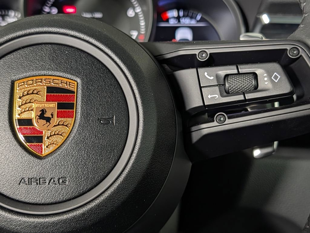New 2026 Porsche Macan AWD/4WD image 38