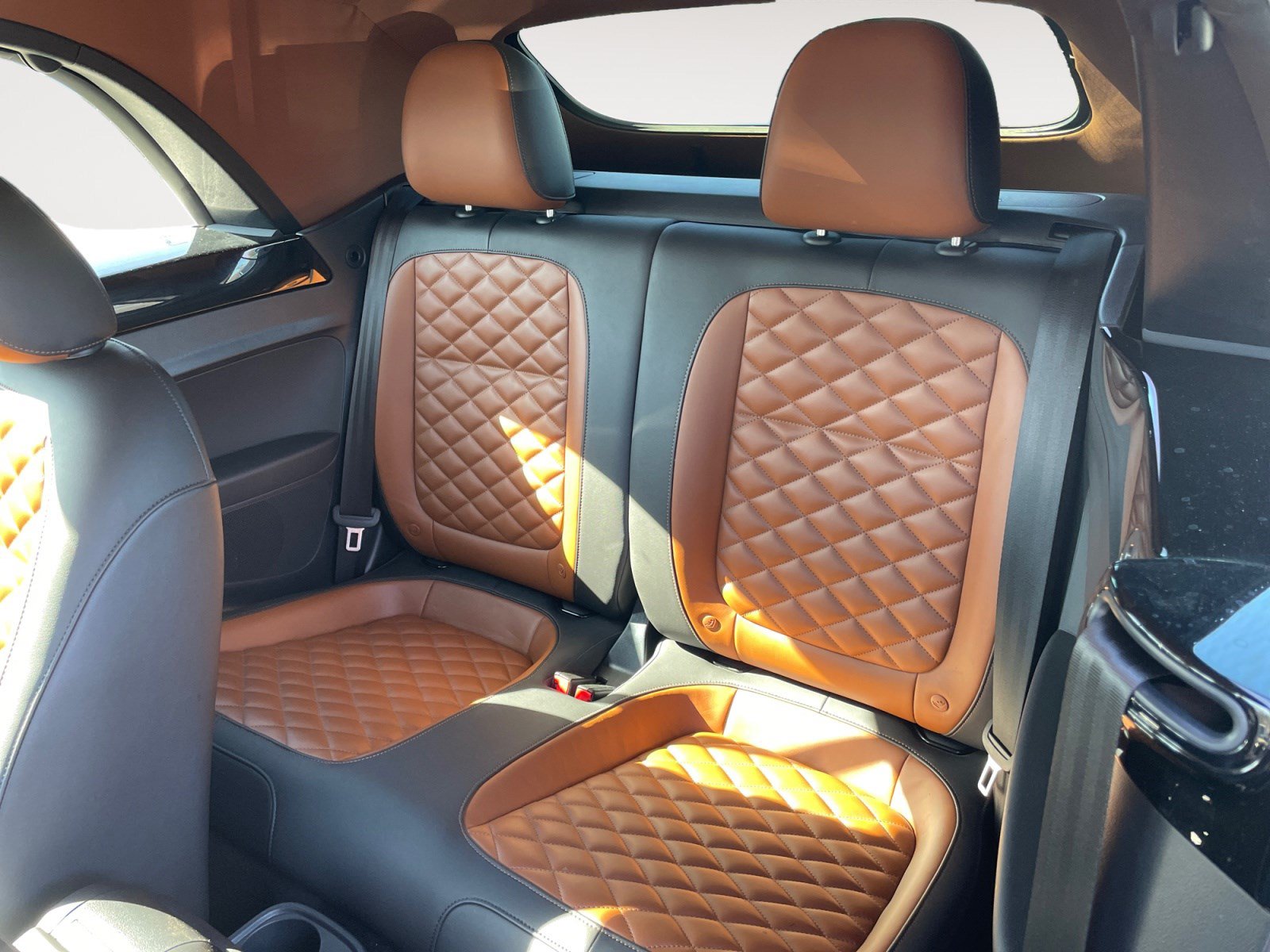 Used 2019 Volkswagen Beetle 2.0T Final Edition SEL FWD image 15