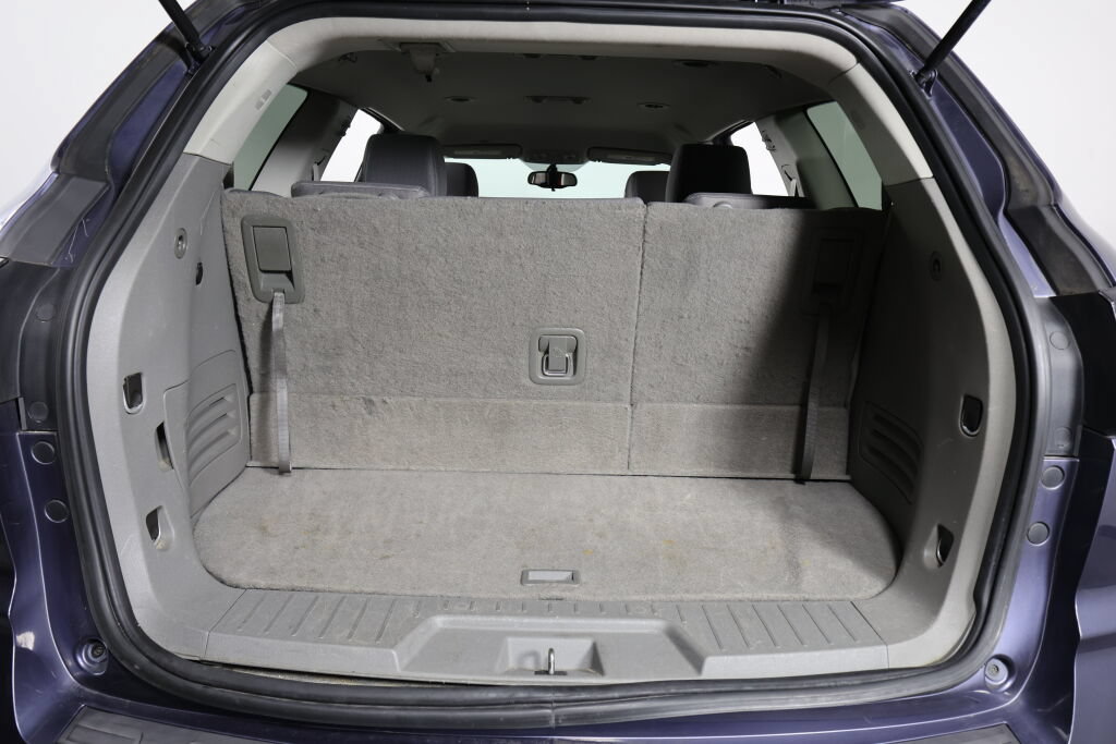 Used 2014 Chevrolet Traverse LS FWD image 18