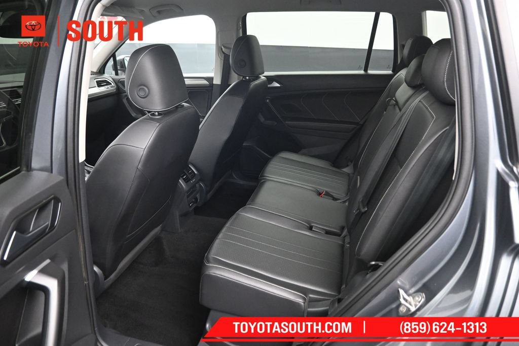 Used 2024 Volkswagen Tiguan SE AWD/4WD image 10