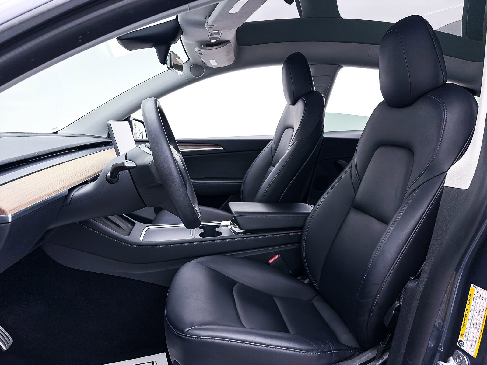 Used 2023 Tesla Model Y Performance image 16