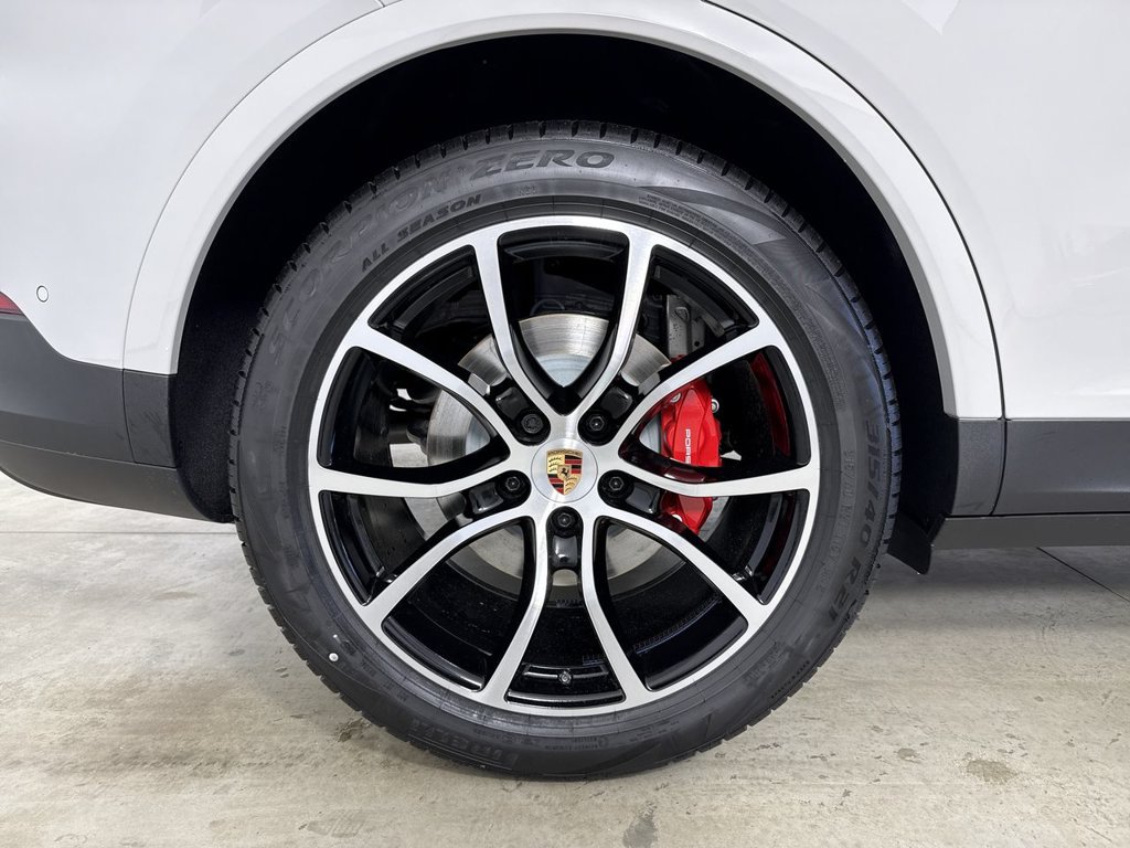 New 2026 Porsche Cayenne S AWD/4WD image 16