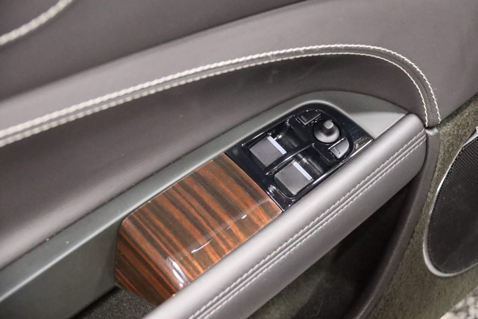 Used 2014 Jaguar XK 2dr Convertible image 61