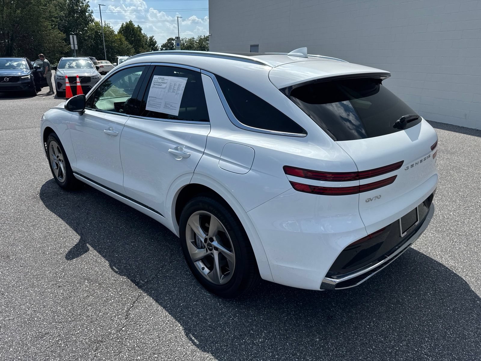 Used 2026 Genesis GV70 2.5T Select AWD/4WD image 5