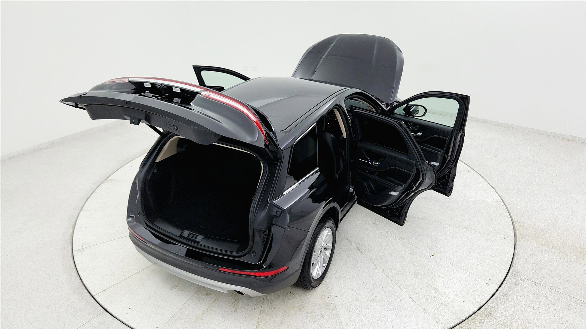 Used 2025 Lincoln Corsair FWD image 23