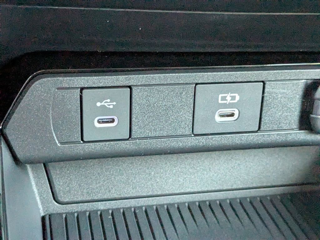 New 2026 Toyota Prius Plug-In Hybrid FWD image 69