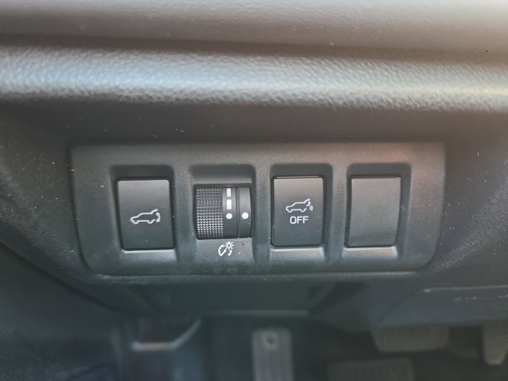 Certified 2025 Subaru Outback Limited AWD/4WD image 28