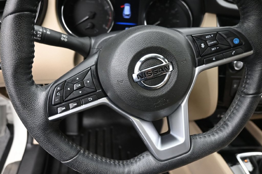 Used 2019 Nissan Rogue SL w/ Premium Package AWD/4WD image 17