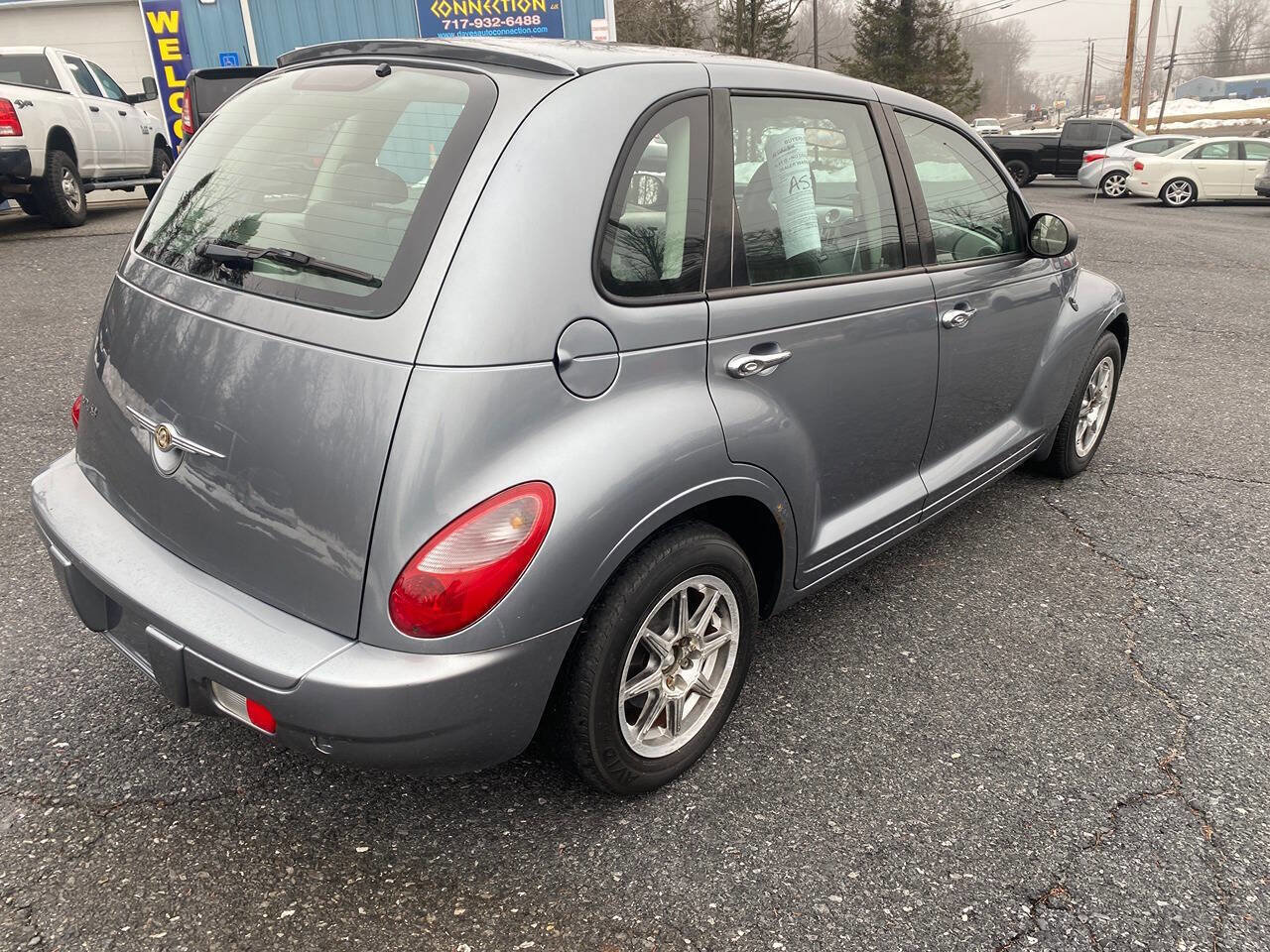 Used 2009 Chrysler PT Cruiser FWD image 7