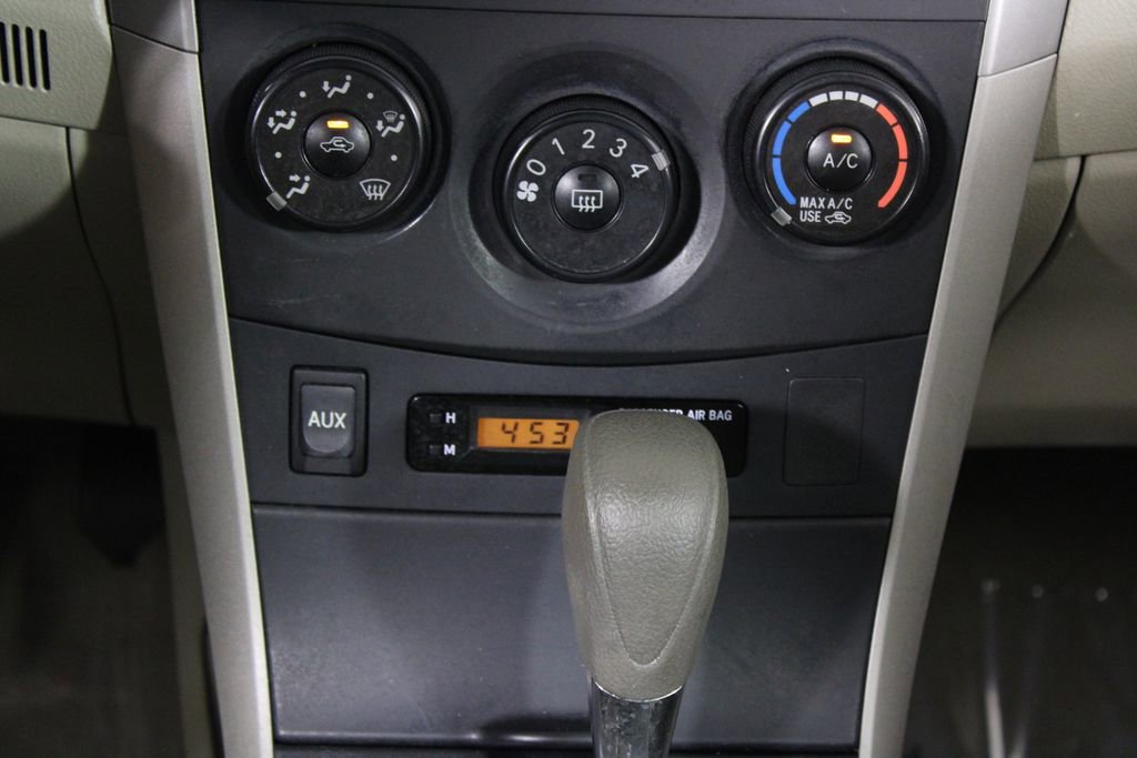 Used 2010 Toyota Corolla LE FWD image 20