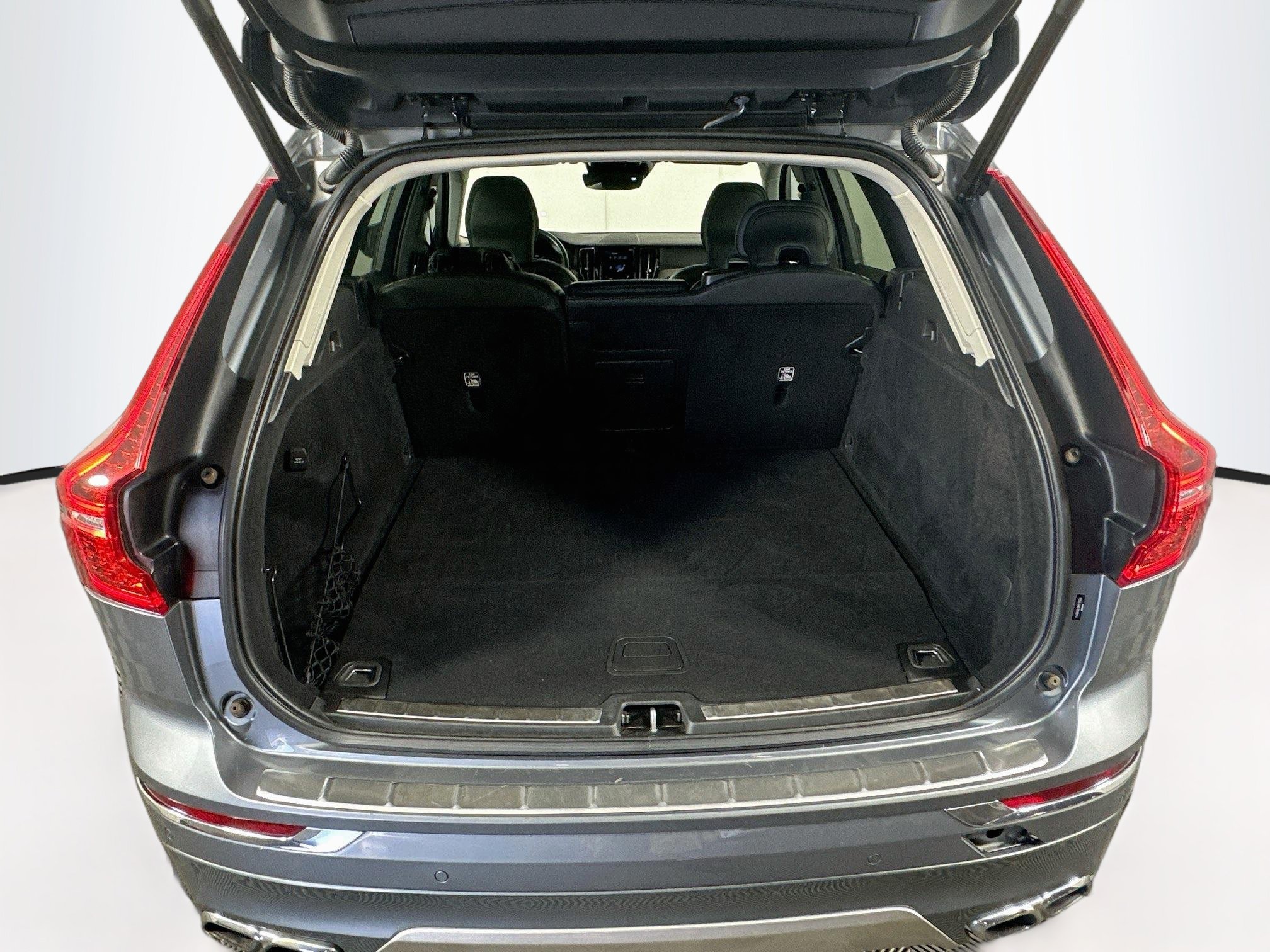 Used 2021 Volvo XC60 T8 Inscription w/ Advanced Package AWD/4WD image 29