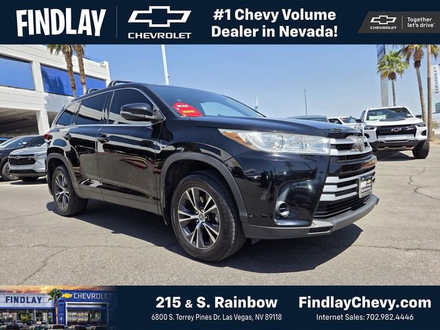 Used 2019 Toyota Highlander LE w/ Carpet Mat Package (TMS) FWD image 1