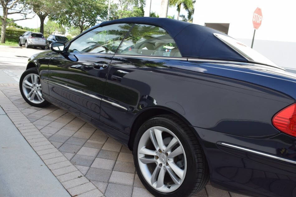 Used 2007 Mercedes-Benz CLK 350 Cabriolet image 28