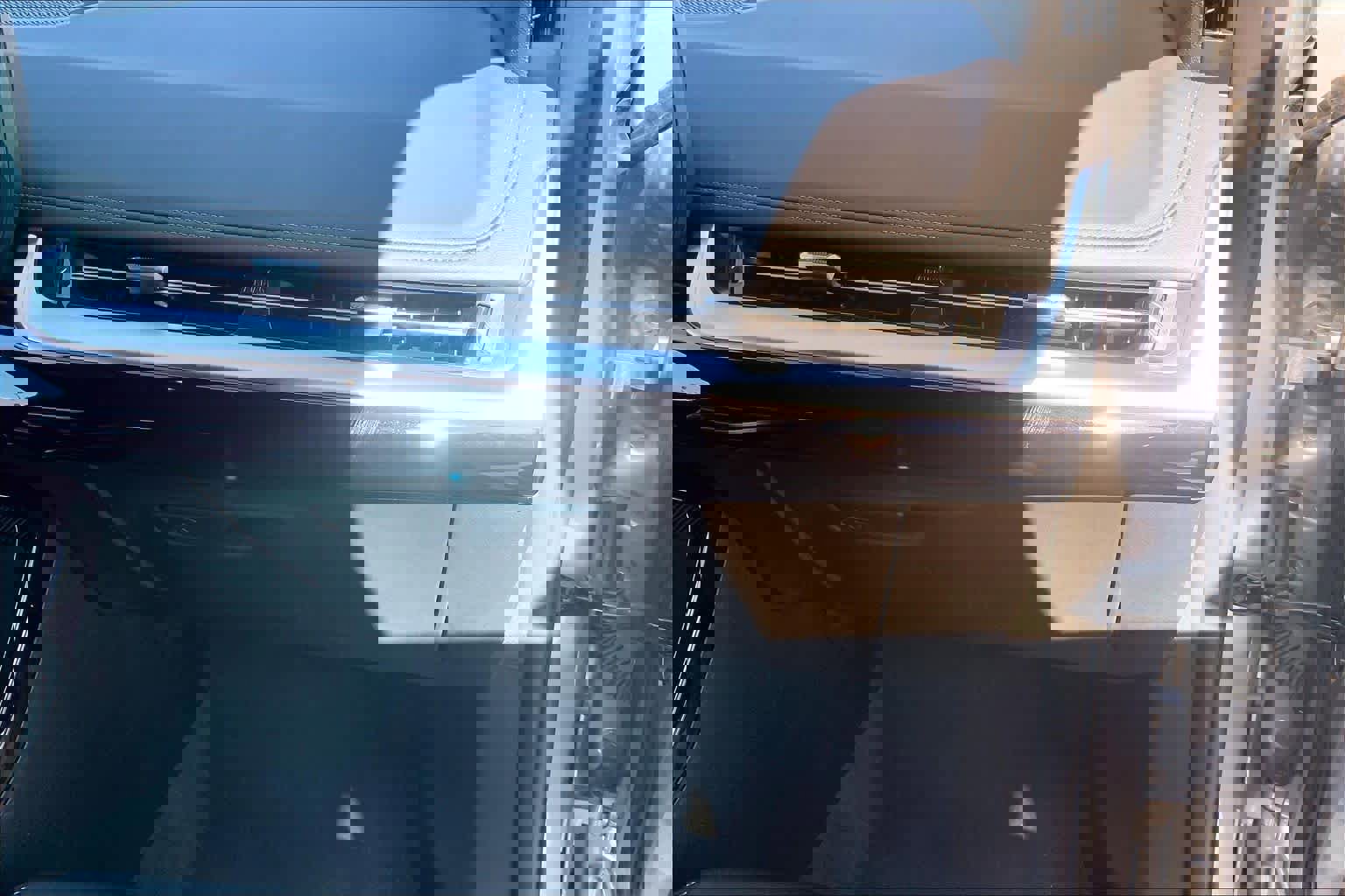 Certified 2025 BMW X1 xDrive28i image 21