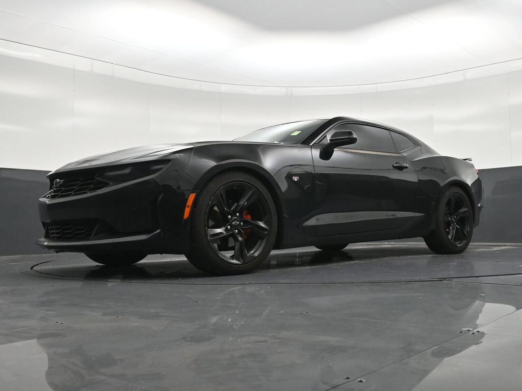 Used 2020 Chevrolet Camaro LT RWD image 23