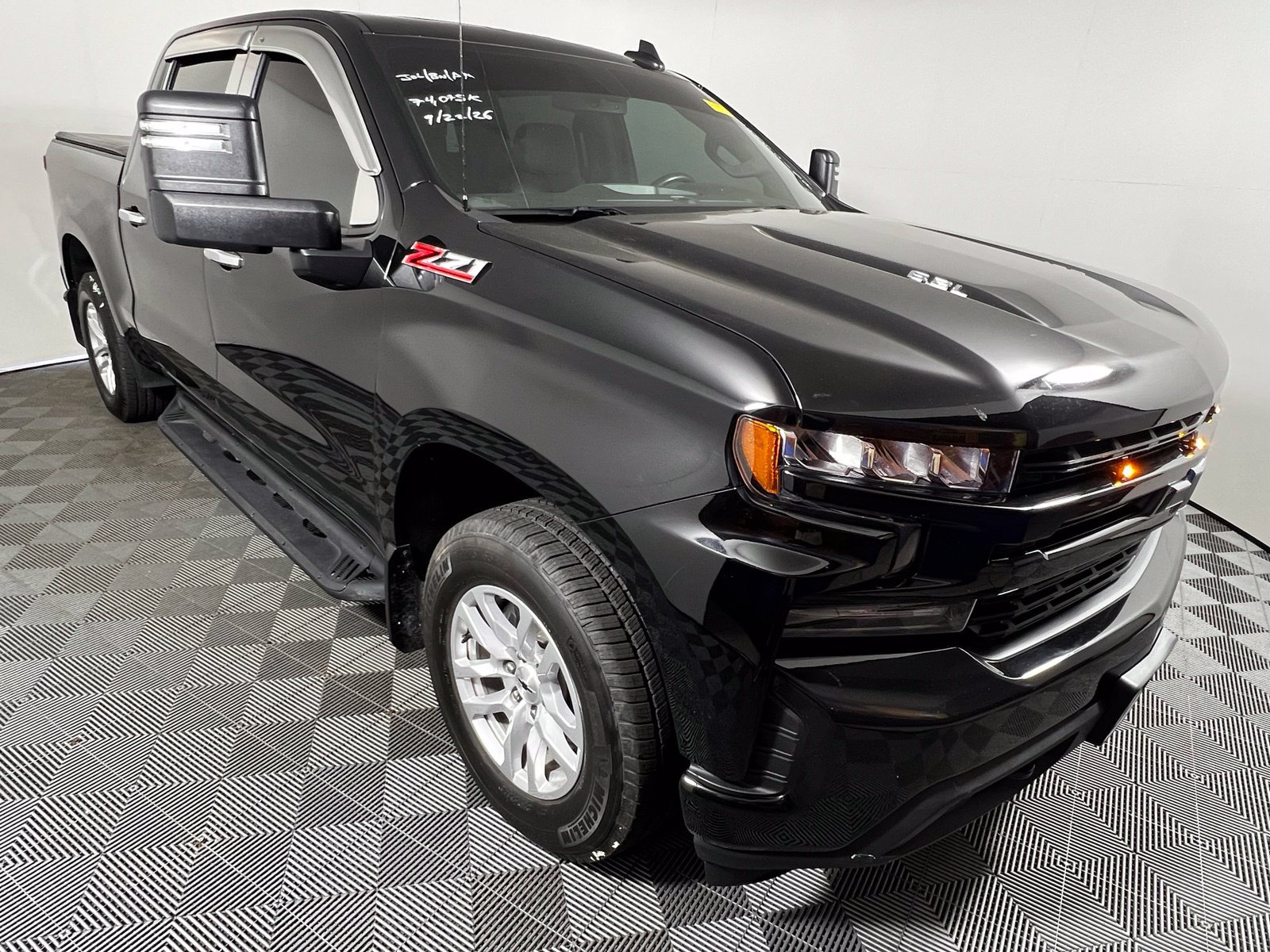 Used 2020 Chevrolet Silverado 1500 RST AWD/4WD image 3