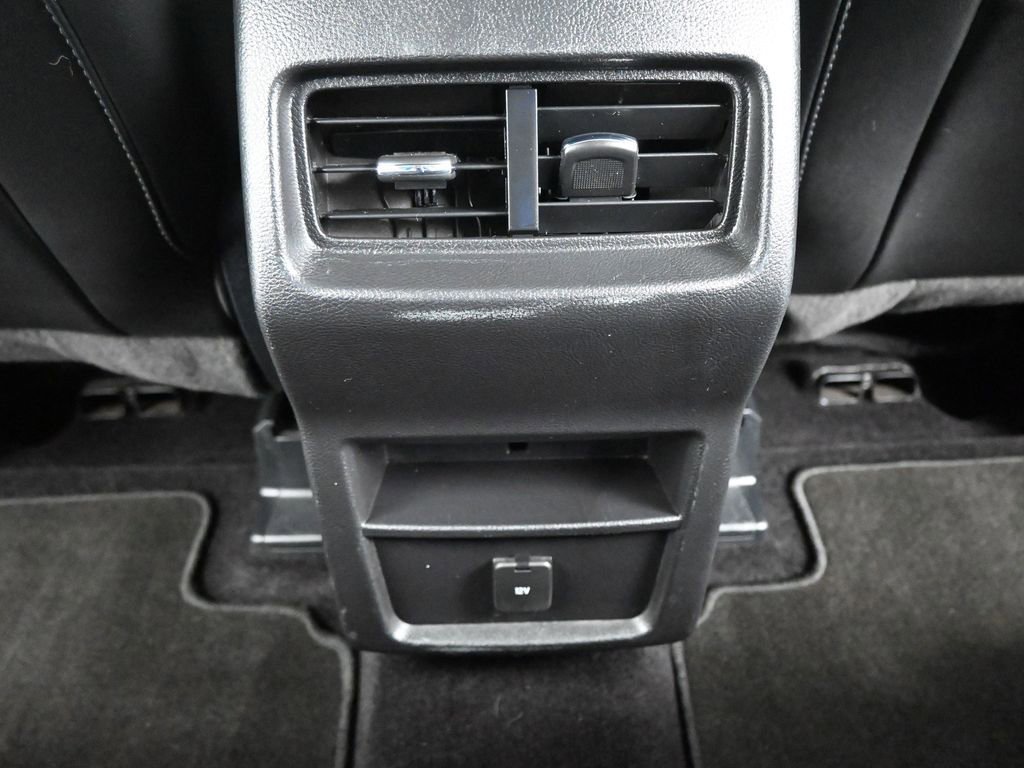 Certified 2017 Ford Edge SEL w/ Equipment Group 201A image 21