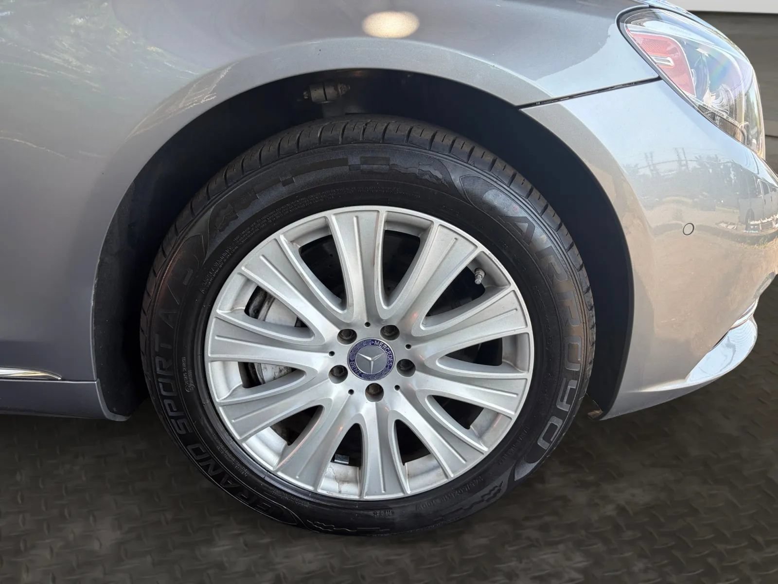 Used 2014 Mercedes-Benz S 550 Sedan image 38