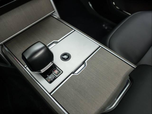 New 2026 Land Rover Range Rover SV AWD/4WD image 31