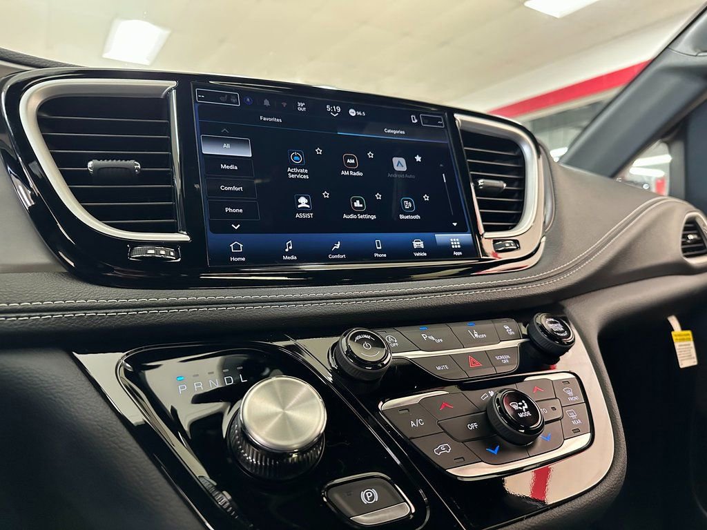 New 2026 Chrysler Pacifica Select w/ S Appearance Package image 24