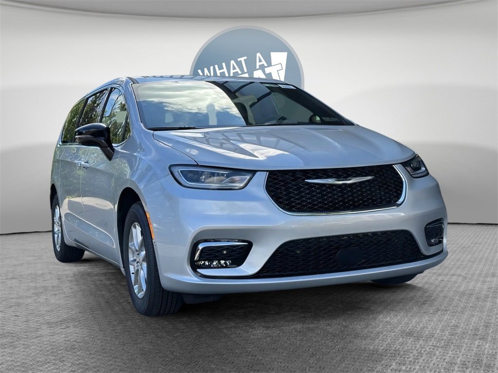 New 2026 Chrysler Pacifica Select image 32