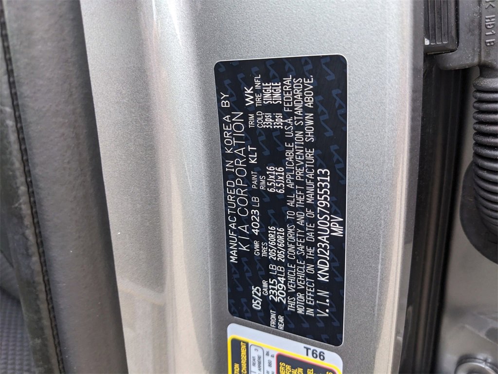 Certified 2025 Kia Soul LX image 36