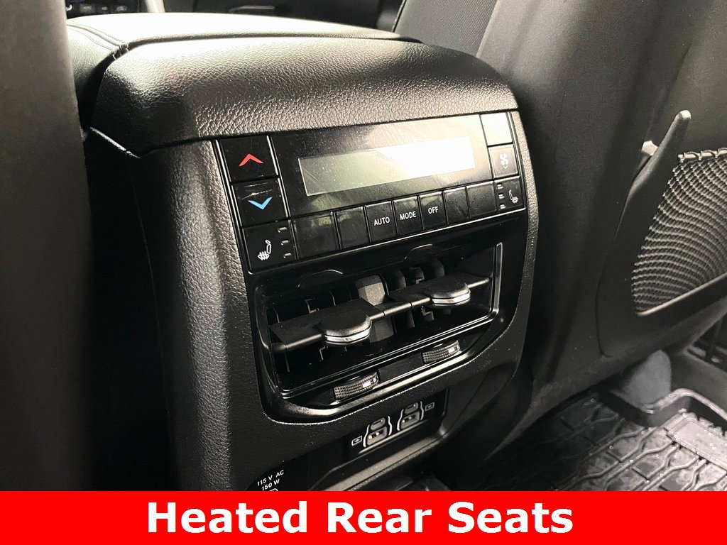 Used 2023 Jeep Grand Cherokee L Limited w/ Luxury Tech Group II image 13