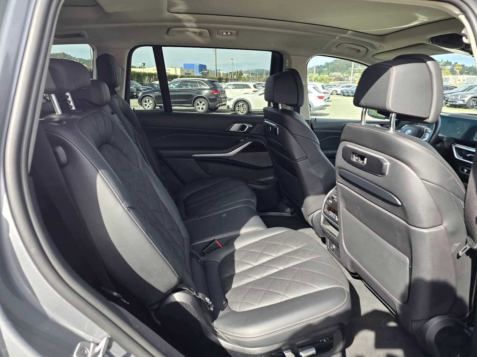 Used 2024 BMW X7 xDrive40i image 13