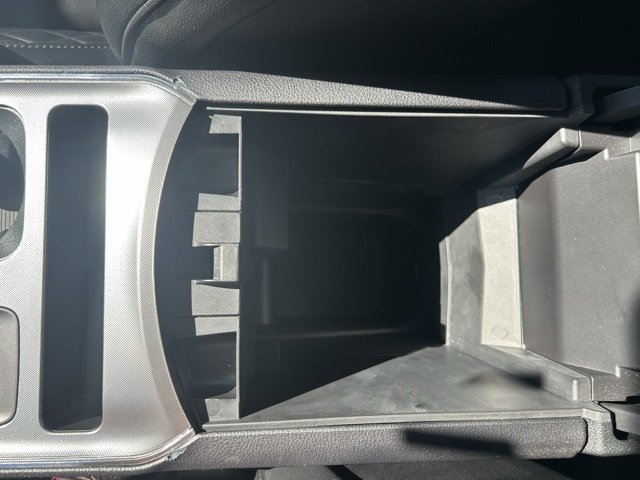 Used 2024 Ford Edge Titanium image 28