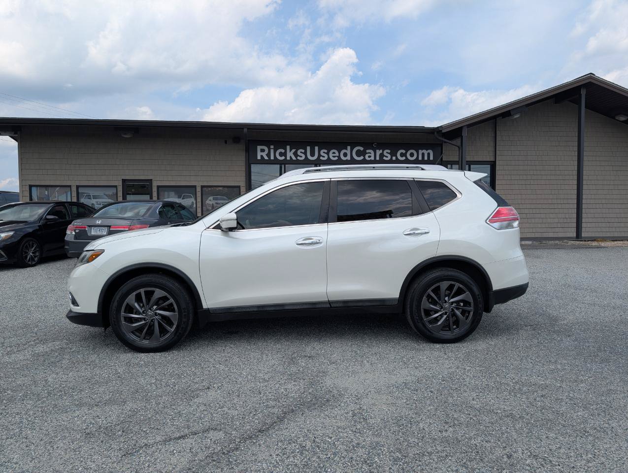 Used 2015 Nissan Rogue SL FWD image 11