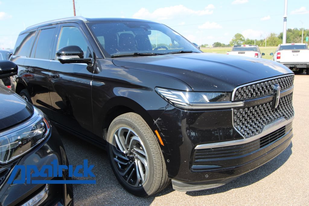 Used 2025 Lincoln Navigator Reserve