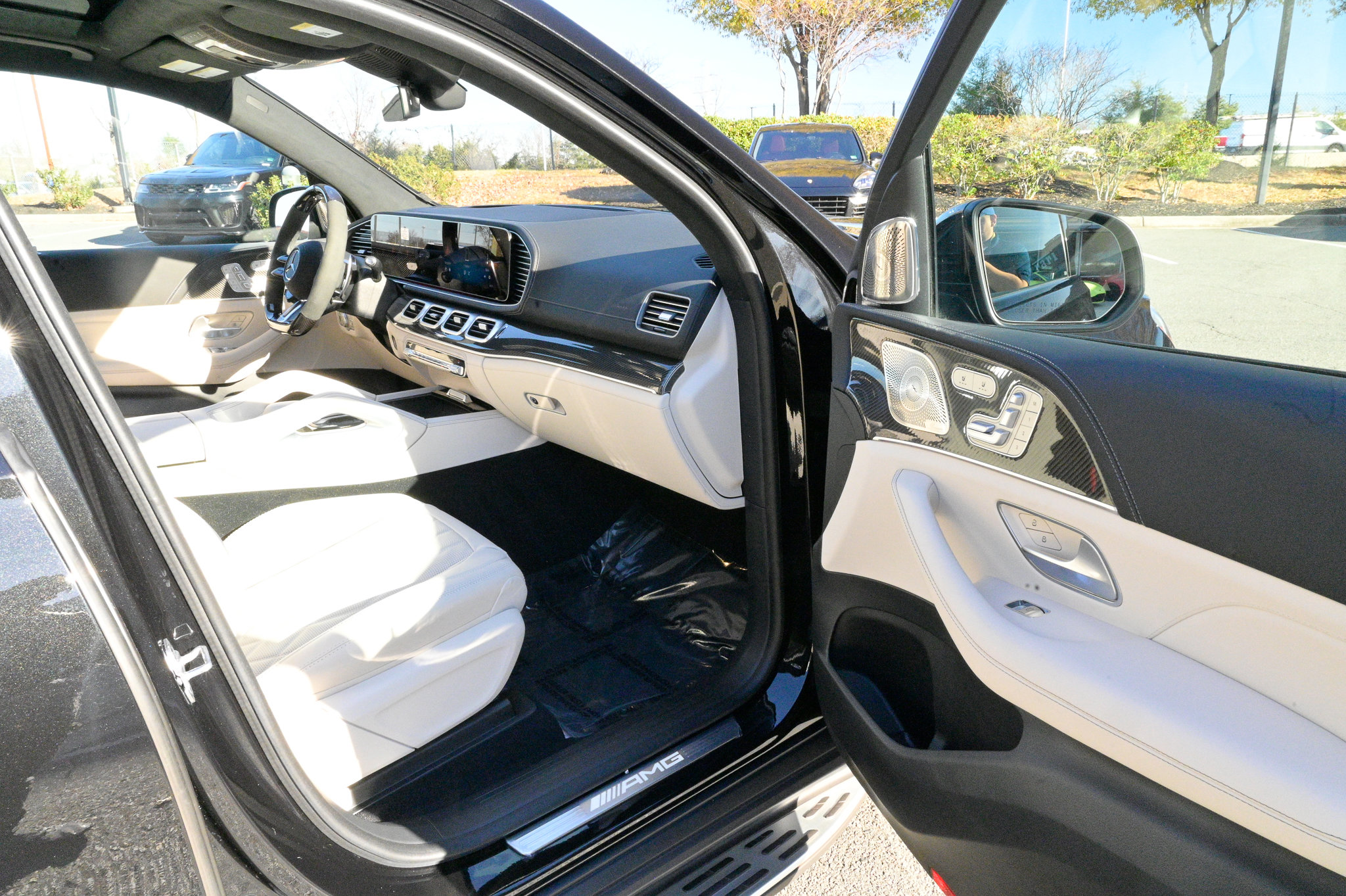 Used 2025 Mercedes-Benz GLS 63 AMG 4MATIC image 56